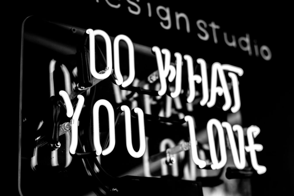jason-leung-F2WX4BTIkpQ-unsplash-1-3 - Team Locum permanent recruitment